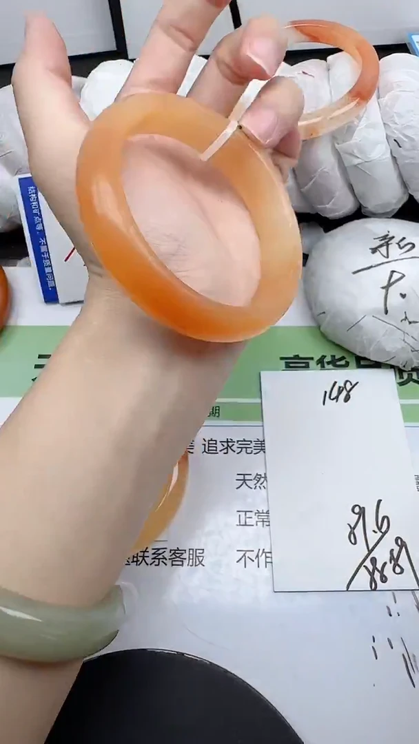 未镶嵌手镯石英质玉148/59-60