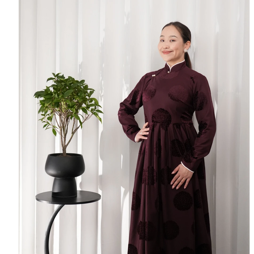 酒红色金丝绒提花连衣裙蒙古风长款女士气质春秋