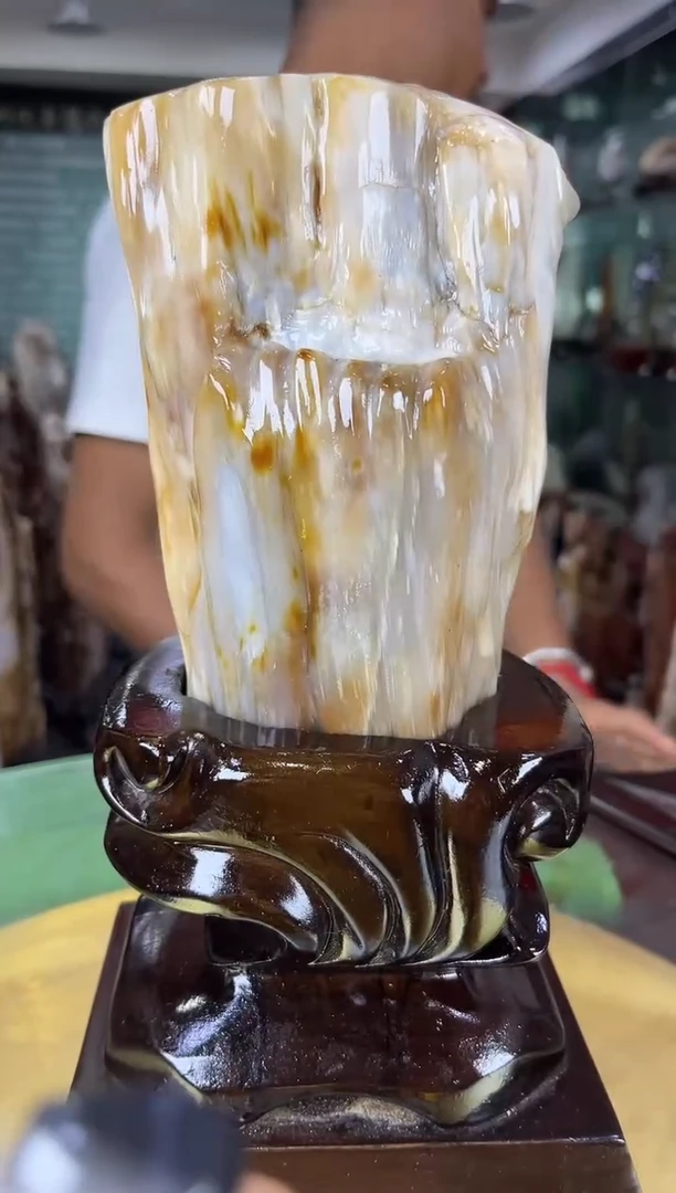 未镶嵌珠宝奇石硅化玉缅甸天然树化玉摆件