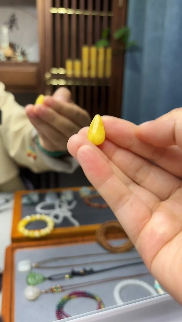 裸石蜜蜡未镶嵌蜜蜡水滴配饰GW