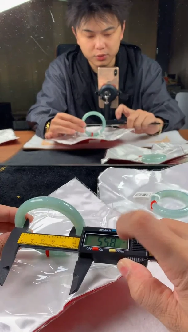 未镶嵌定制翡翠5073毛货不退不换 55-56