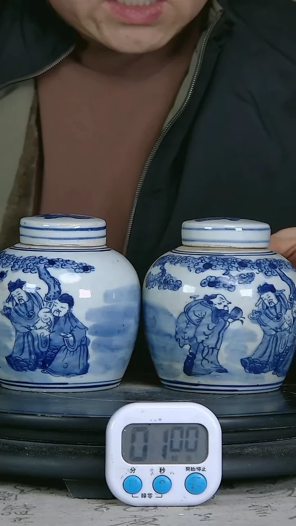 陶千*雪青花精绘人物图罐一对