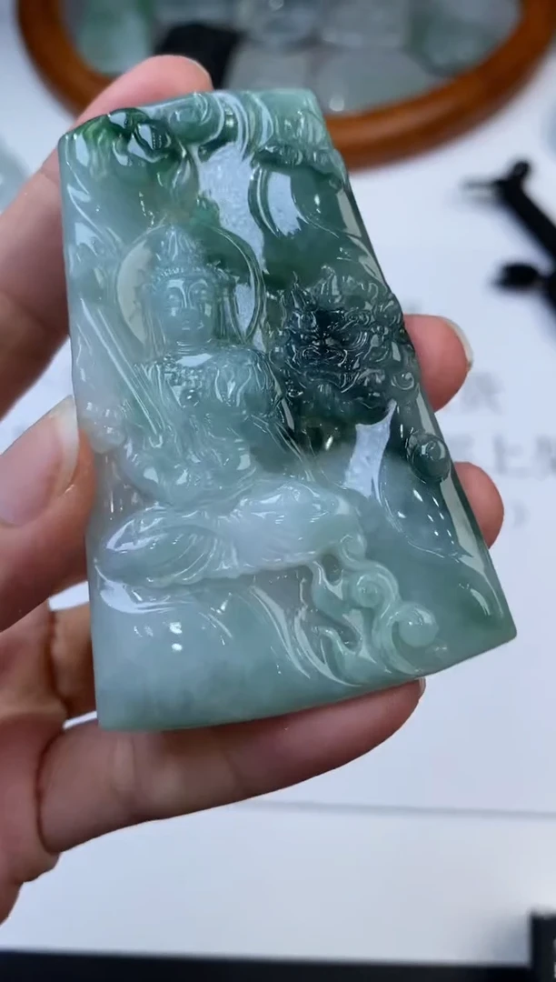 未镶嵌挂件翡翠305902    多人