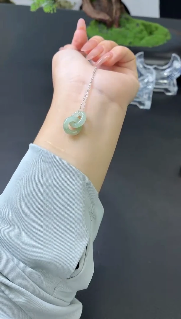 翡翠未镶嵌吊坠(赠链)吊坠