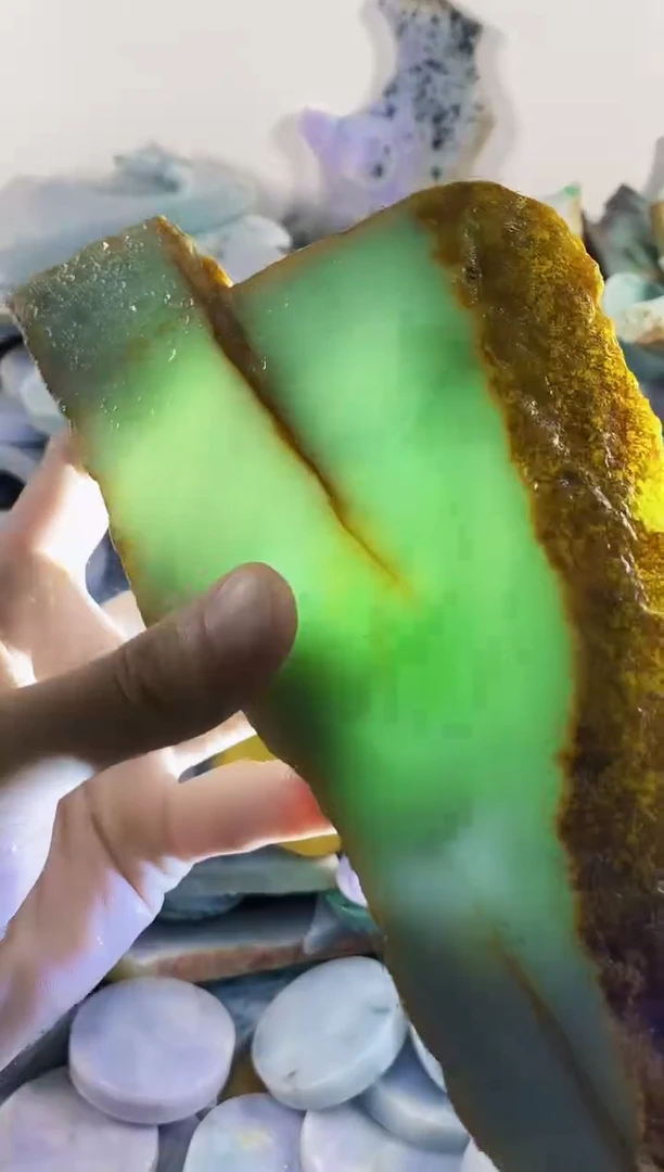 翡翠裸石纯天然A货翡翠22