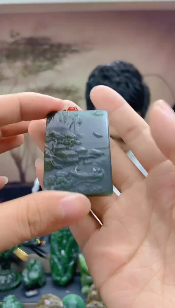 颈饰未镶嵌和田玉1