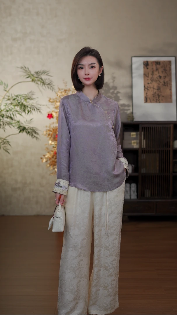 GONG QUE【一夜暴富】新中式早春款暗纹提花长袖上衣 242628