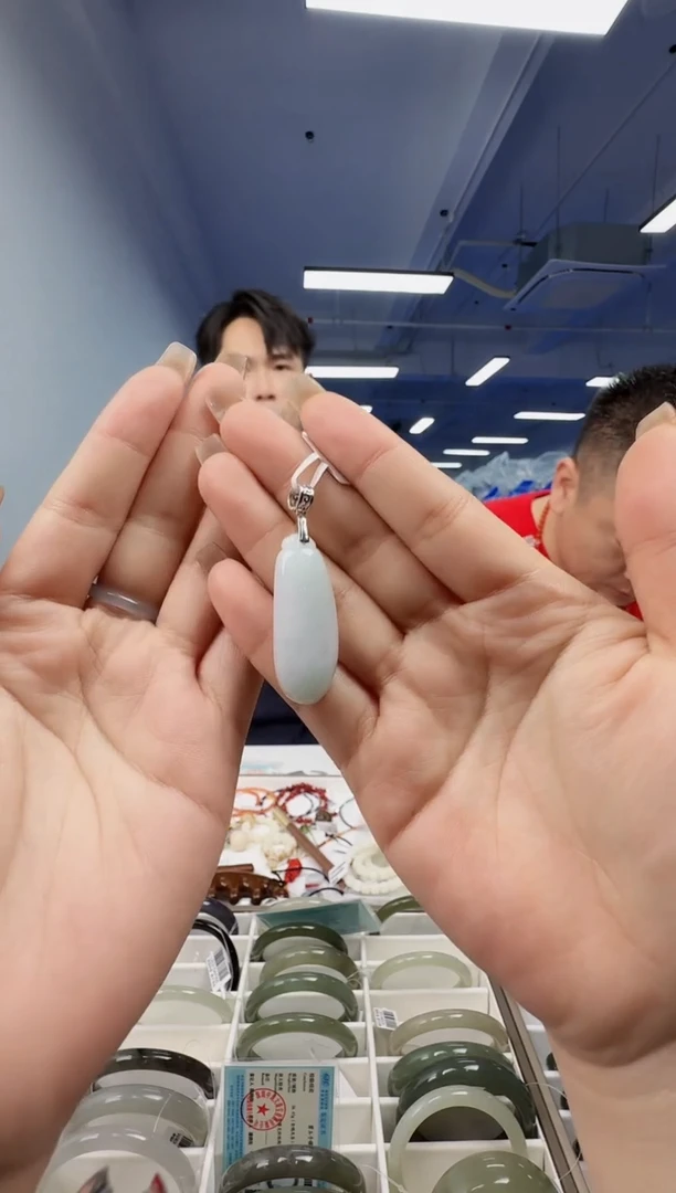【闪购商品】翡翠吊坠(不含链)银S925镶嵌翡翠福瓜