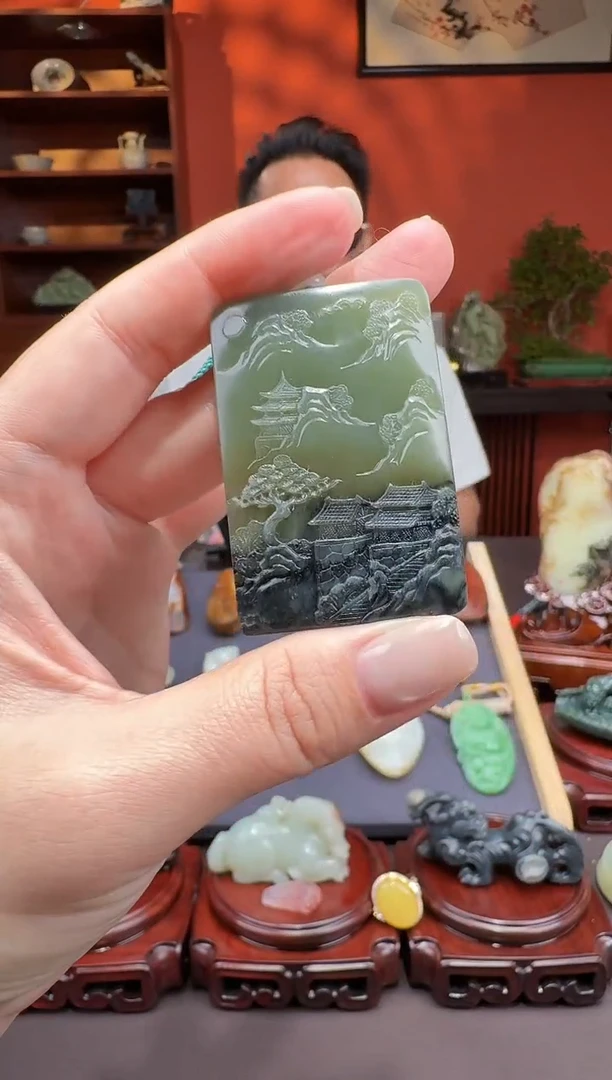 颈饰未镶嵌和田玉山水牌