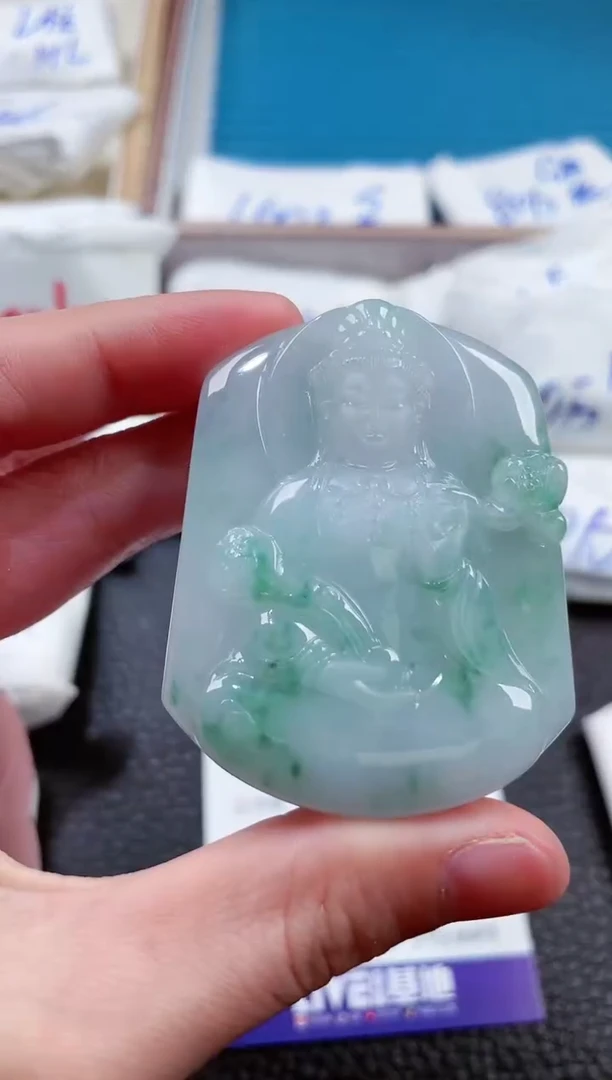 【闪购商品】翡翠颈饰未镶嵌00005804素衣观音