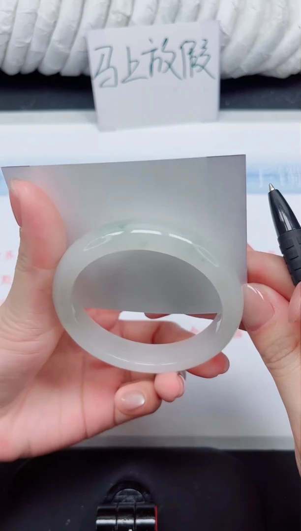 【闪购商品】石英质玉手镯未镶嵌317#54.3