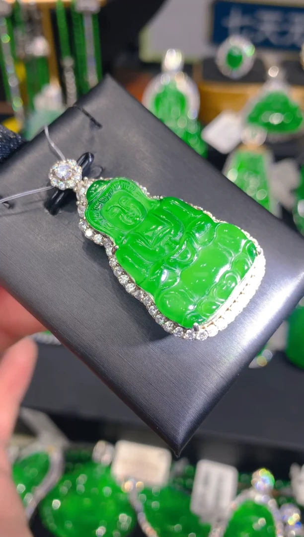 【闪购商品】翡翠颈饰银S925镶嵌69一季