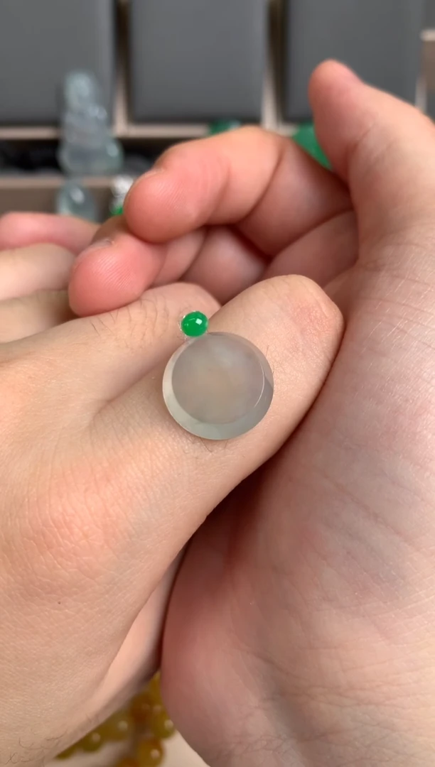 未镶嵌定制翡翠裸玉