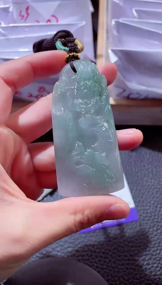 颈饰未镶嵌翡翠00000424