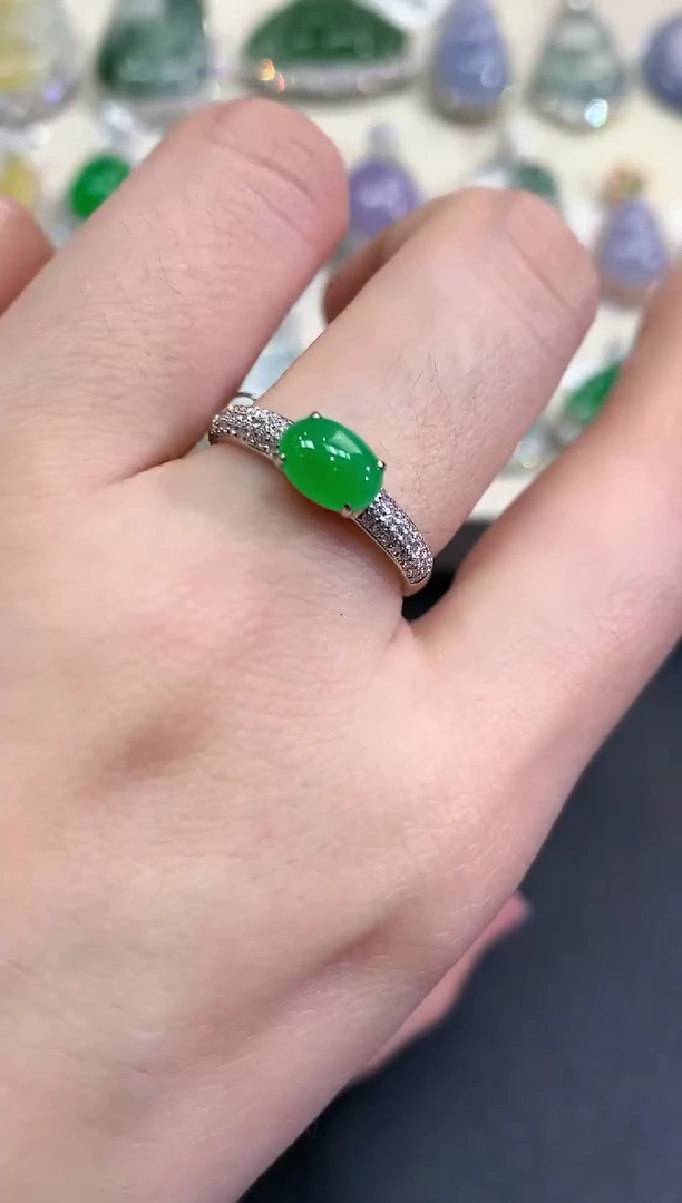 【闪购商品】翡翠戒指18K金镶嵌B117