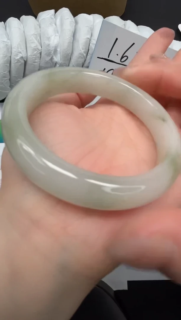 【闪购商品】石英质玉手镯合金165-57.9