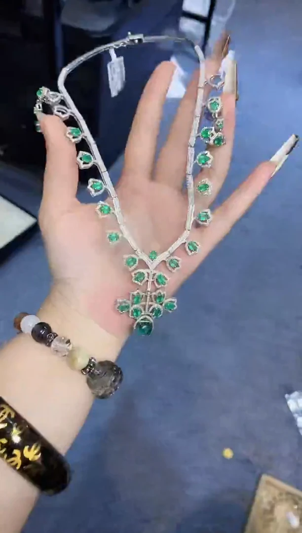 项链银S925镶嵌祖母绿楚楚珠宝中古甄选不退换