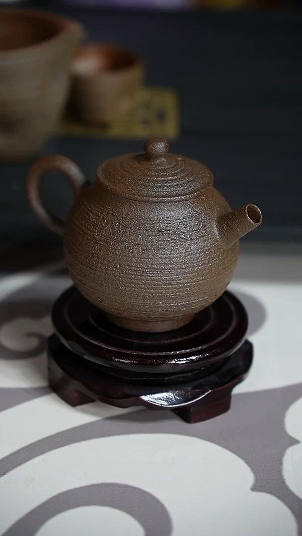 【闪购商品】冰碛岩陶制手工壶 220CC