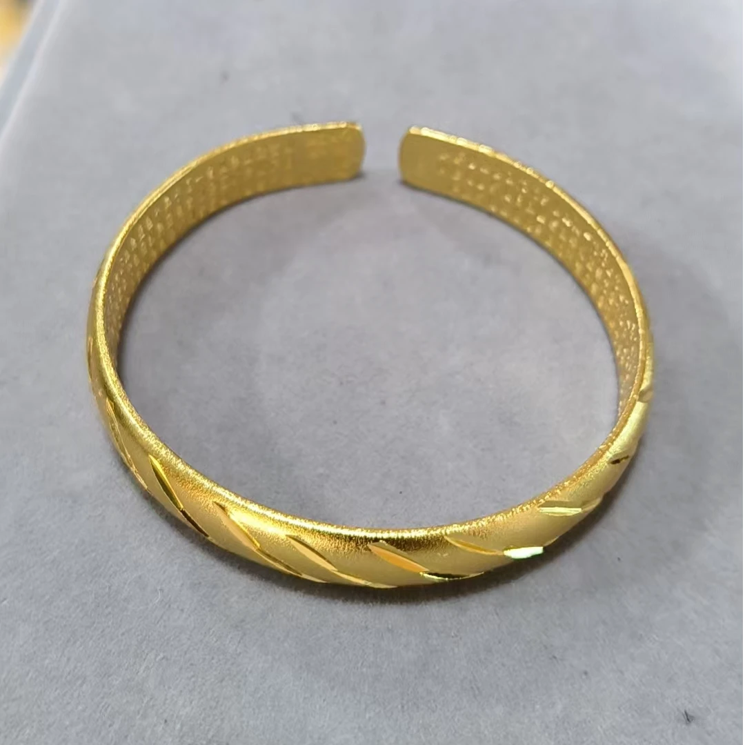 A703雅雅精工手镯