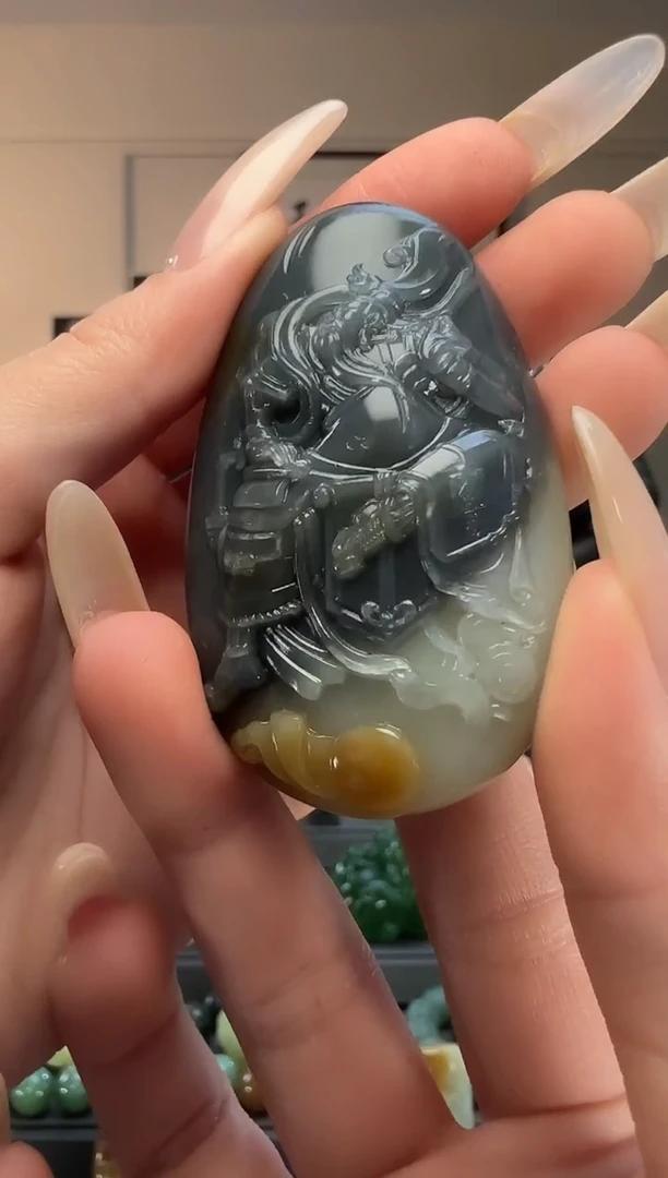 颈饰未镶嵌和田玉楼兰三彩关公吊坠