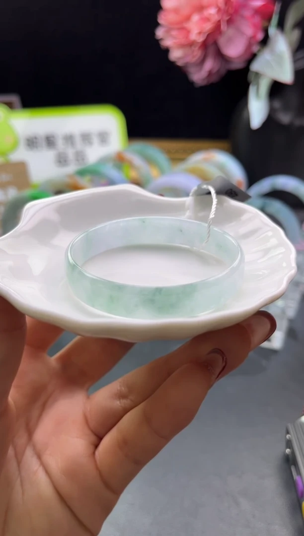 未镶嵌手镯定制翡翠50-51飘花「定制不退不换」