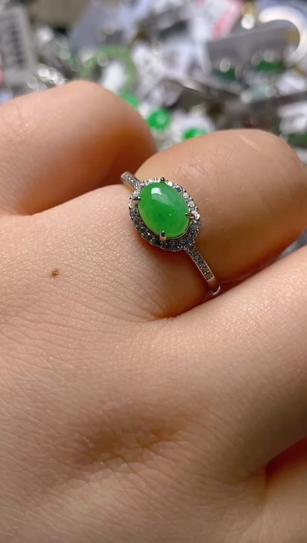 银S925镶嵌戒指翡翠百内无证书