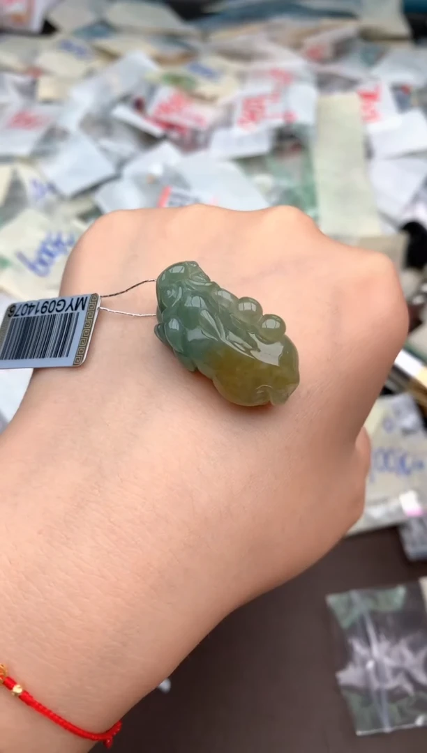 未镶嵌挂件翡翠一