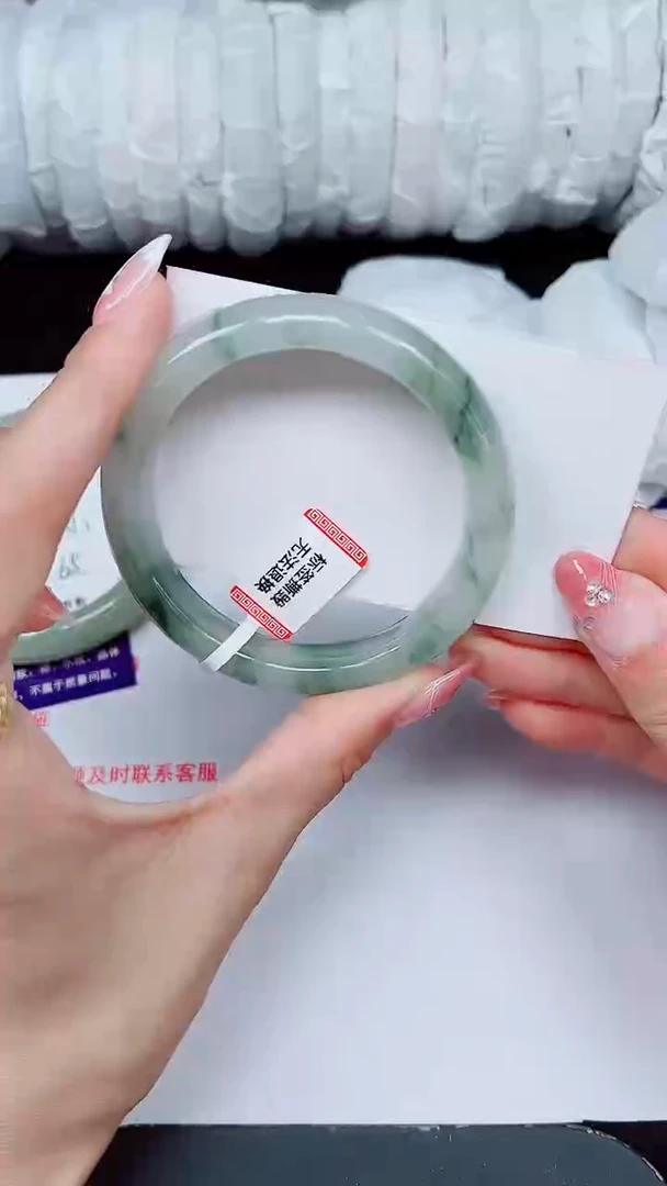 未镶嵌手镯石英质玉95-56/57