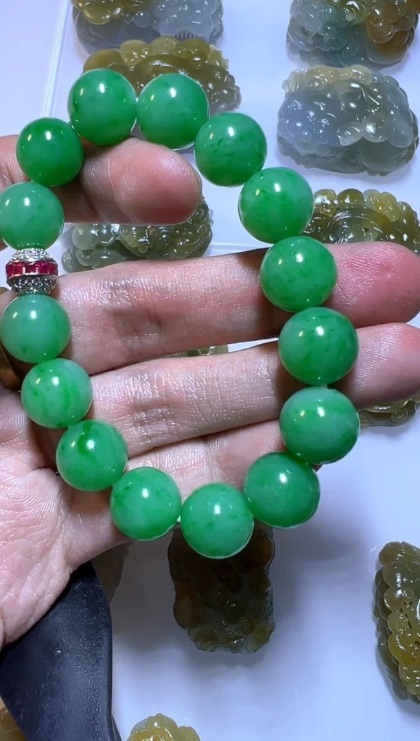 未镶嵌定制翡翠手串