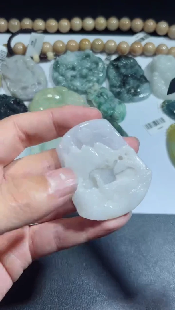 【闪购商品】翡翠颈饰未镶嵌00011068