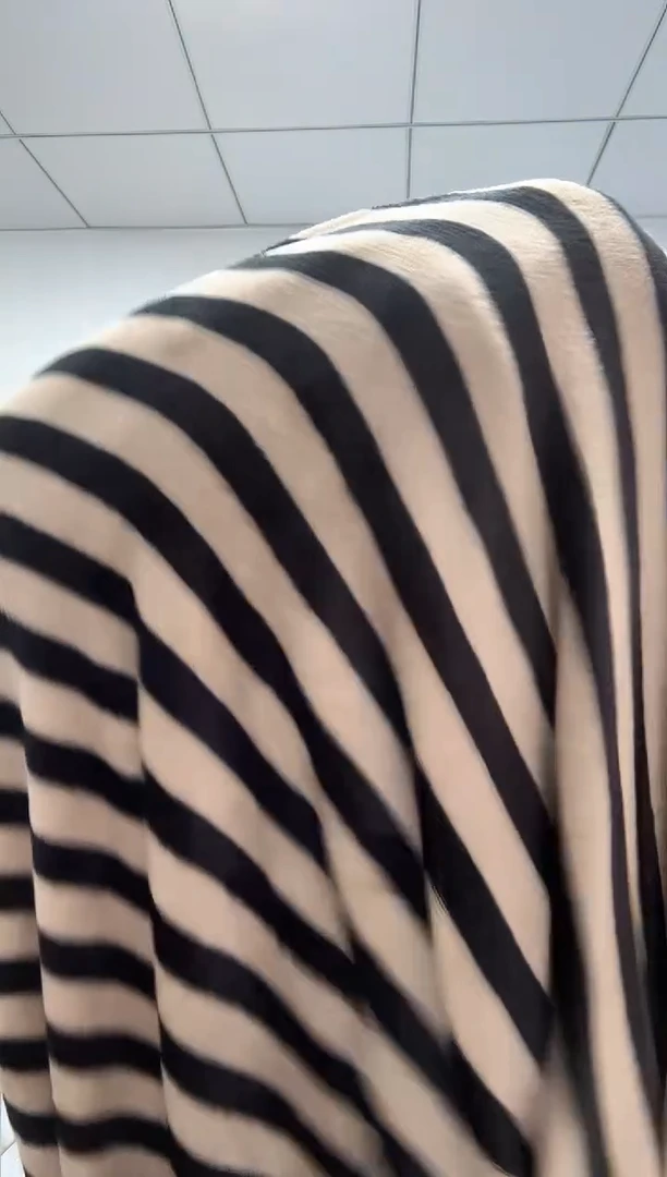 法兰绒3X1.9左右以主播介绍为准