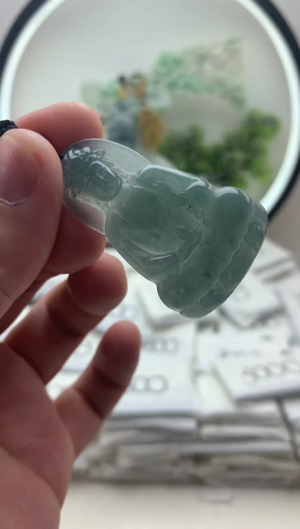 颈饰未镶嵌翡翠小素衣