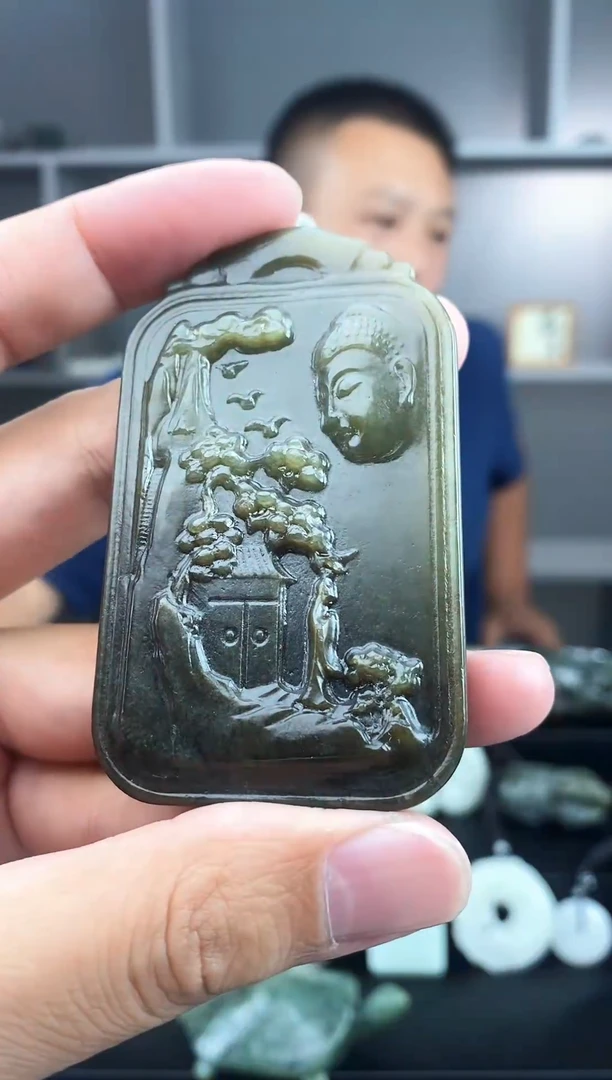 和田玉未镶嵌颈饰1