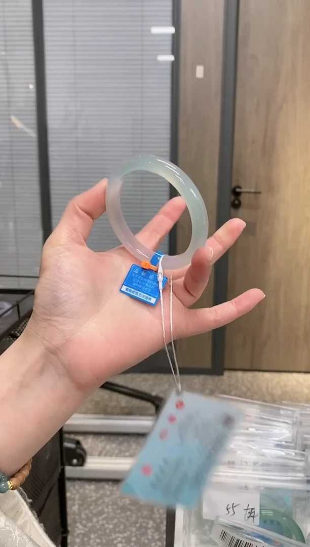 【闪购商品】玛瑙/玉髓手镯未镶嵌57圈