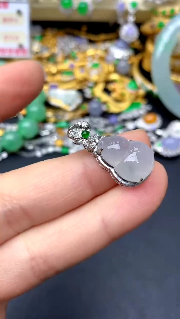 颈饰18K金镶嵌翡翠295 -中国好珍宝