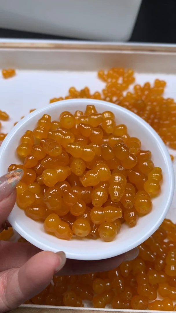 未镶嵌散珠玛瑙/玉髓E772 鸡油黄 葫芦8*14mm10个8.8元