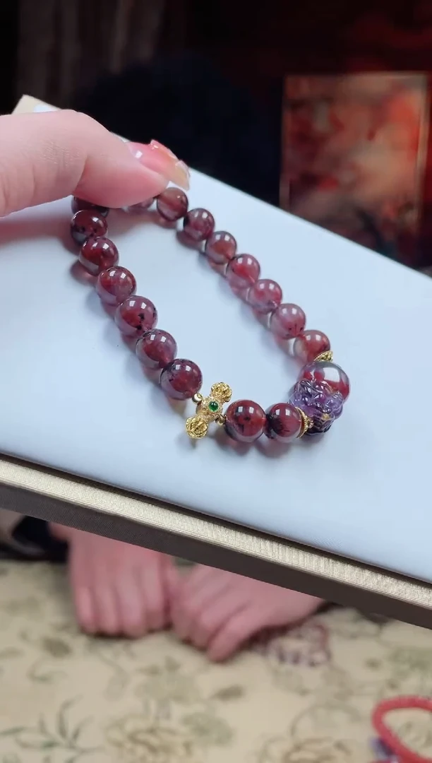 【闪购商品】水晶手串未镶嵌多样性发其一