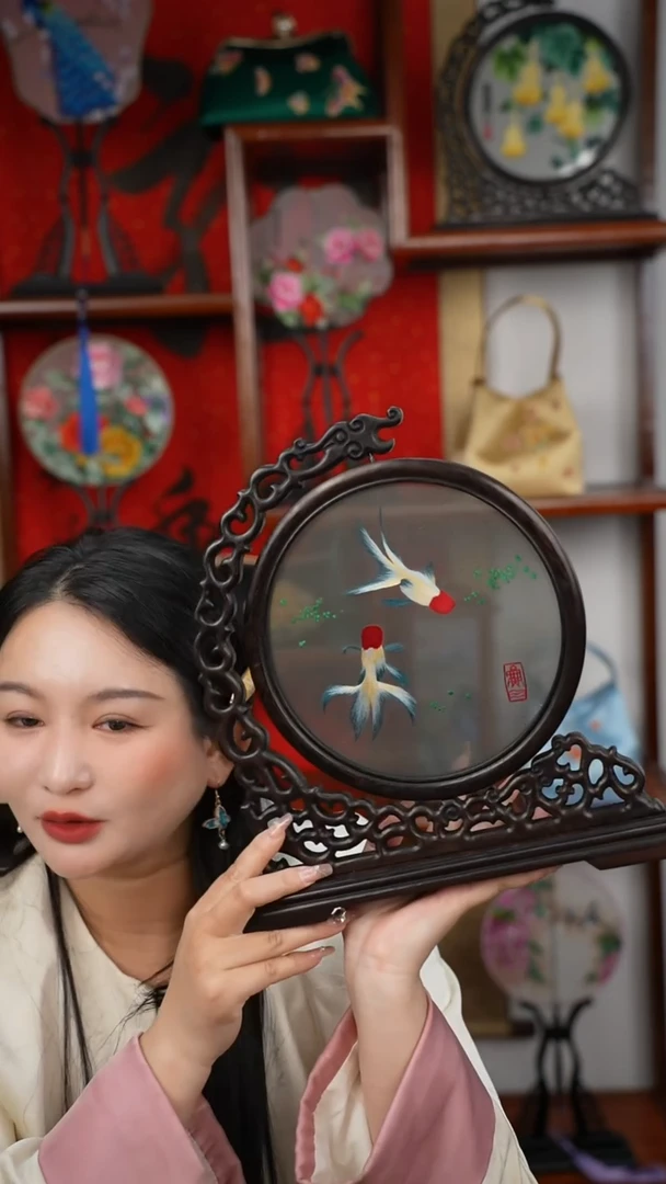 刺绣金鱼团算绣花摆台