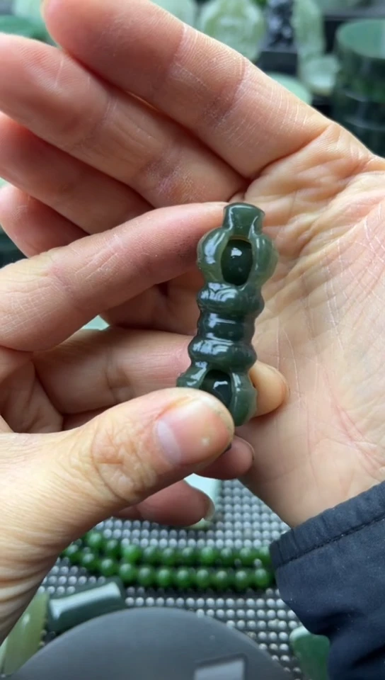 未镶嵌和田玉珠宝半成品挂件