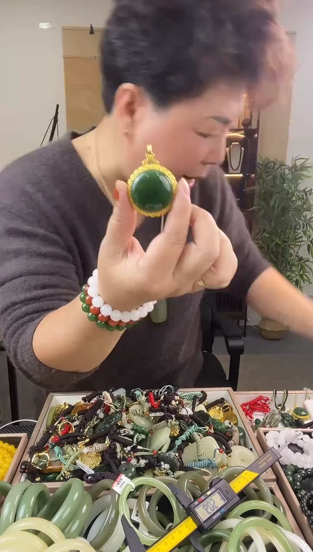 颈饰未镶嵌和田玉多样性拍一发一  82