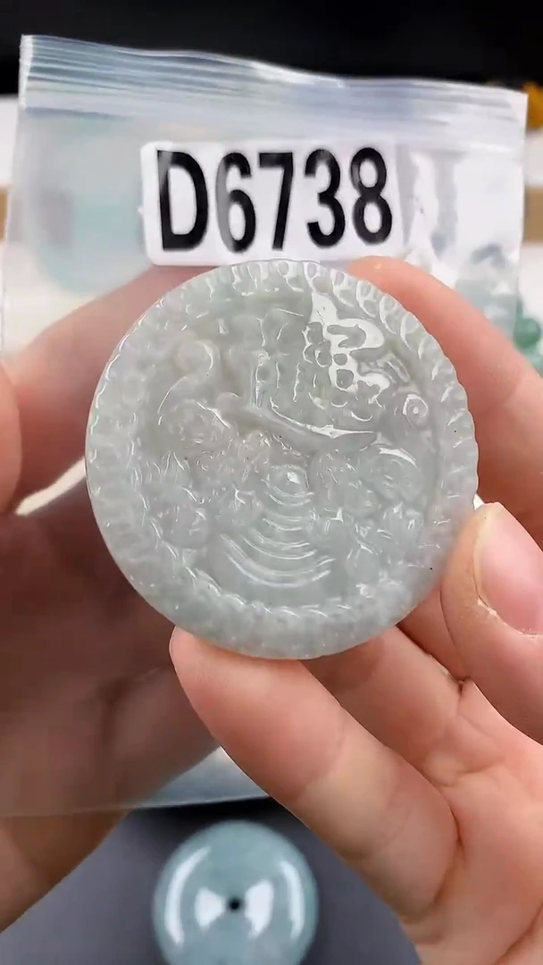 颈饰未镶嵌翡翠天然翡翠吊坠挂件