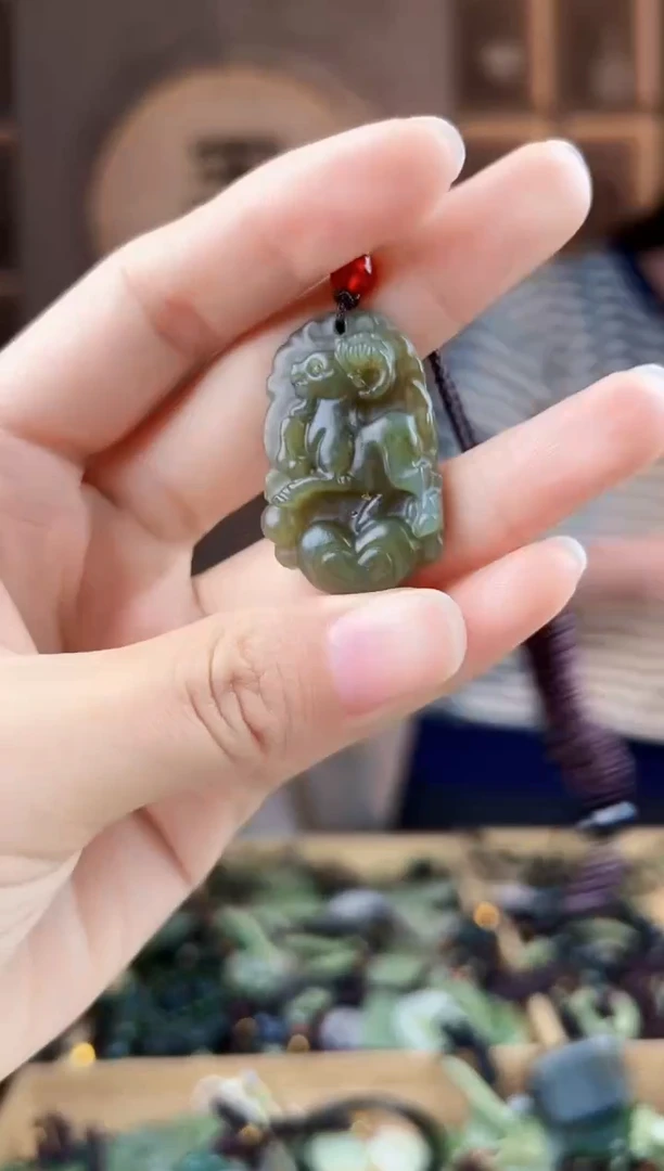 颈饰未镶嵌和田玉拍一发一，多样性发货