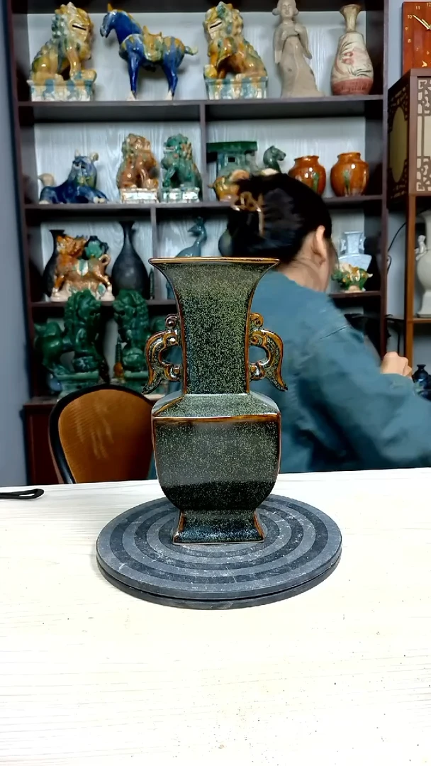 经典精美复古风格瓷器