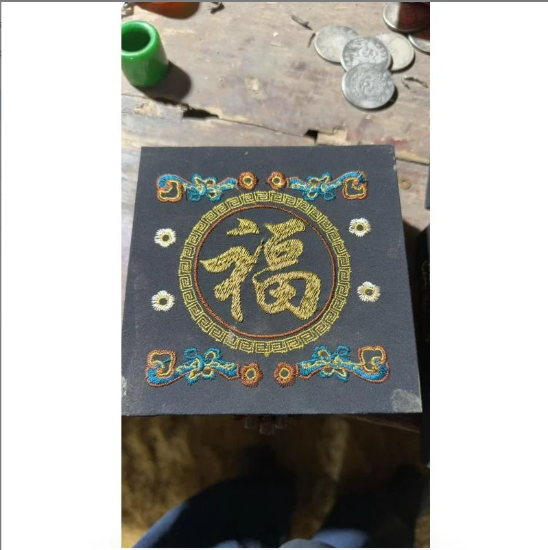 1个福福正方形小盒子摆件链接1