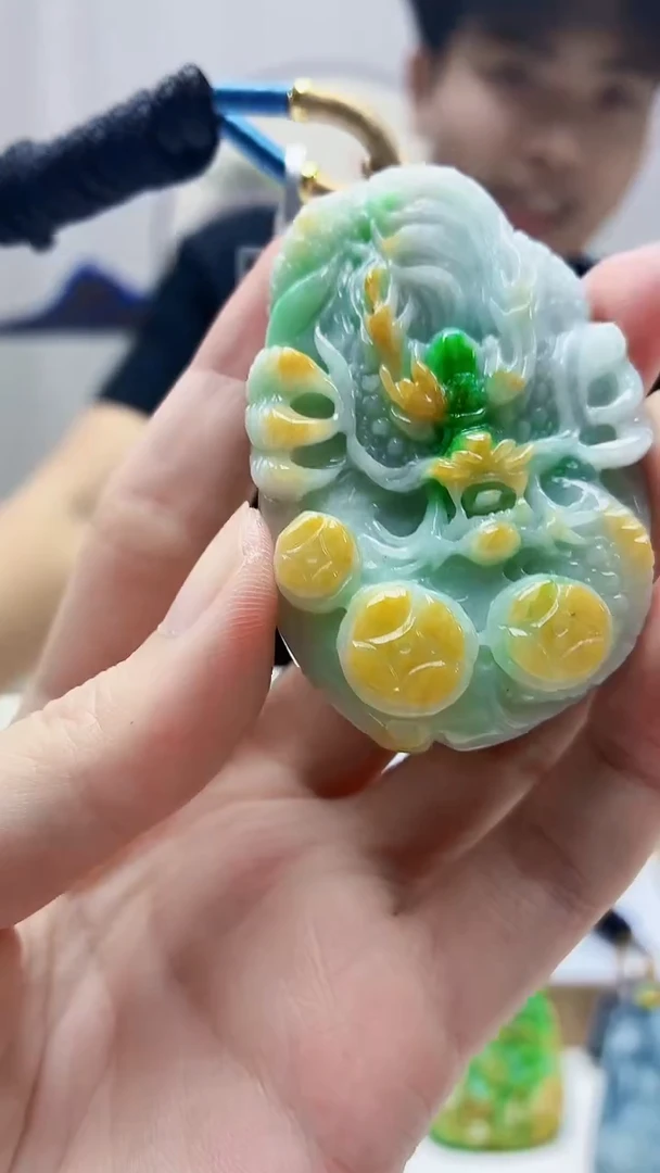 未镶嵌定制翡翠5145zm-毛货挂件31龙牌