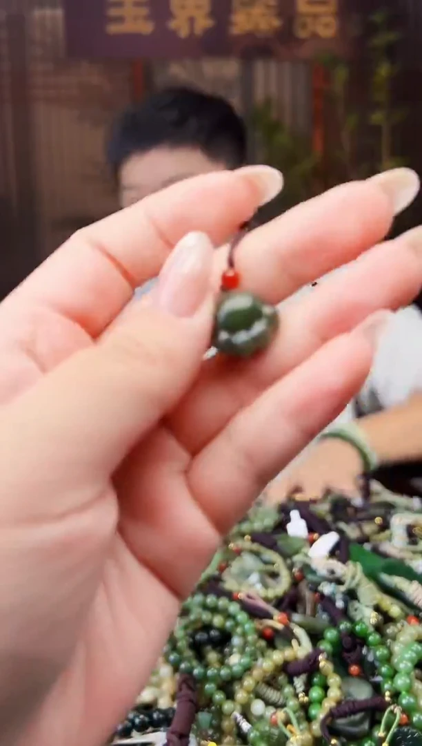 颈饰未镶嵌和田玉多样性发货拍一发一