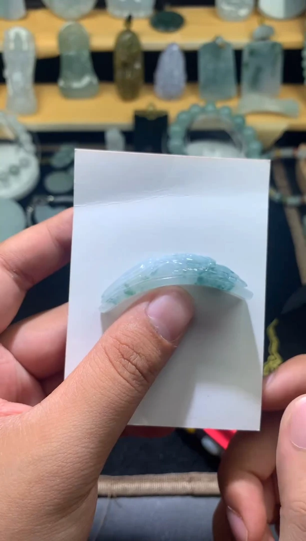 颈饰未镶嵌翡翠60000350