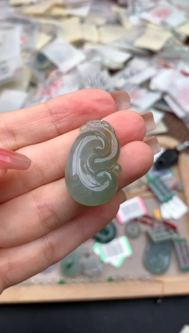 未镶嵌挂件翡翠一