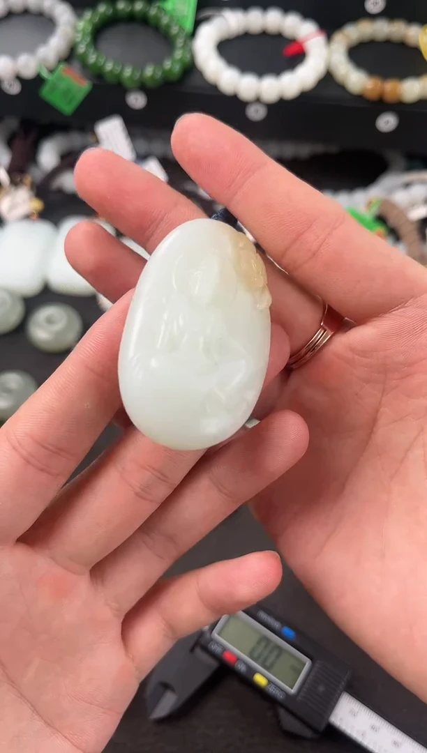 【闪购商品】和田玉挂件未镶嵌且末糖青白观音挂件微色差