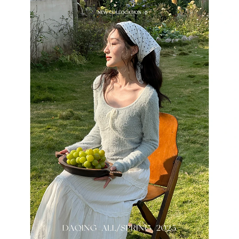 许大晴【嫣染】法式U领蝴蝶结系带绒感针织T恤上衣D4A164